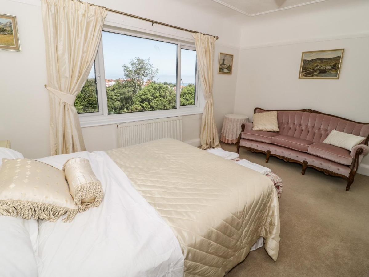 Burwood Villa Colwyn Bay Exterior photo